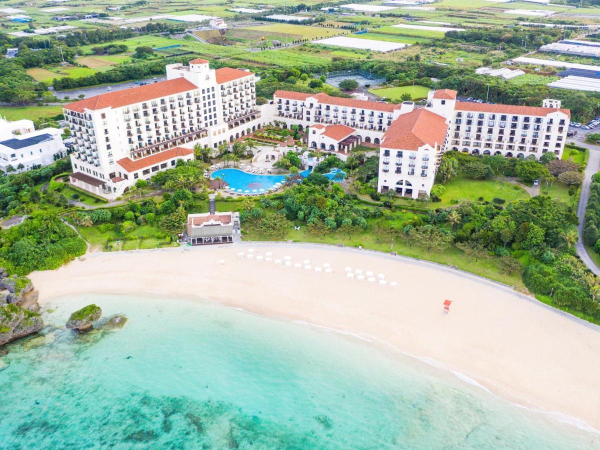 Hotel Nikko Alivila Йомітан Екстер'єр фото Aerial view